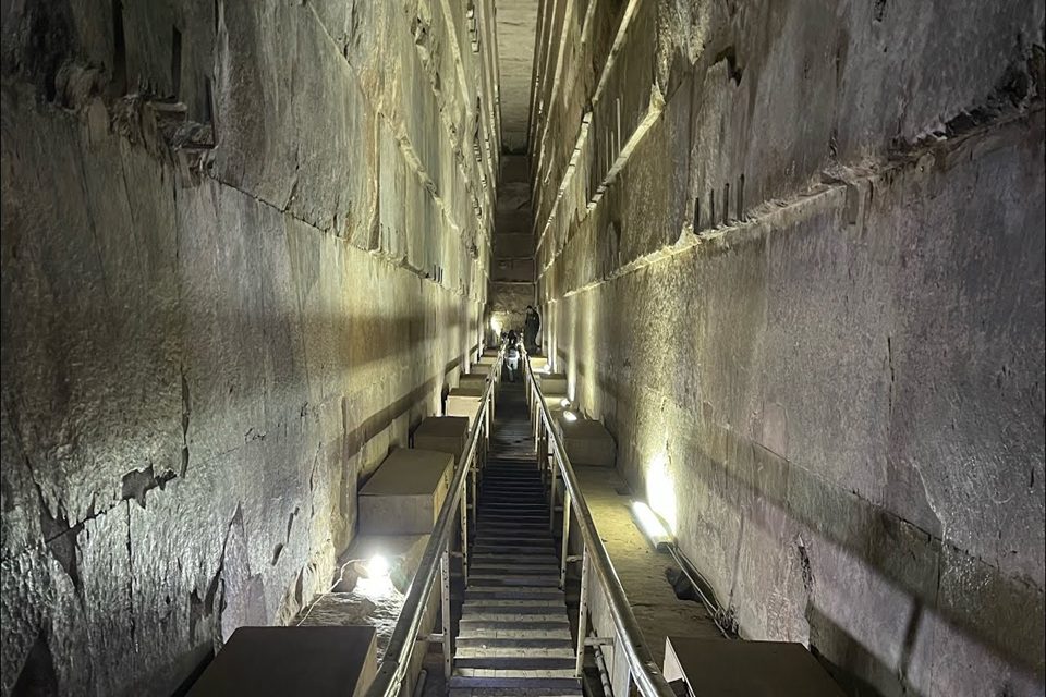 Inside the pyramid of Cheops Inside the pyramid of Cheops