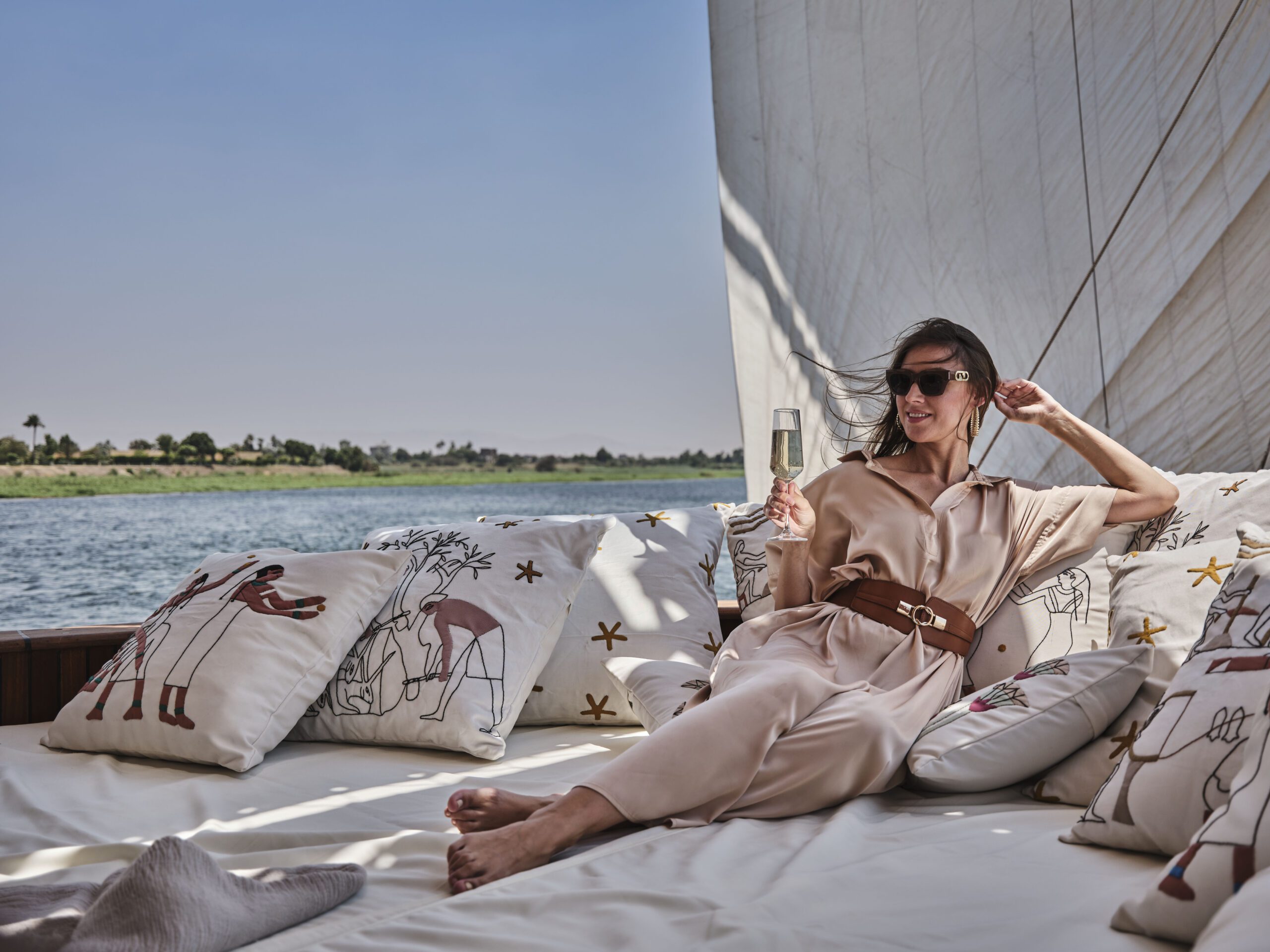 How Can a Solo Traveler Enjoy the Best of the Nile in Style?